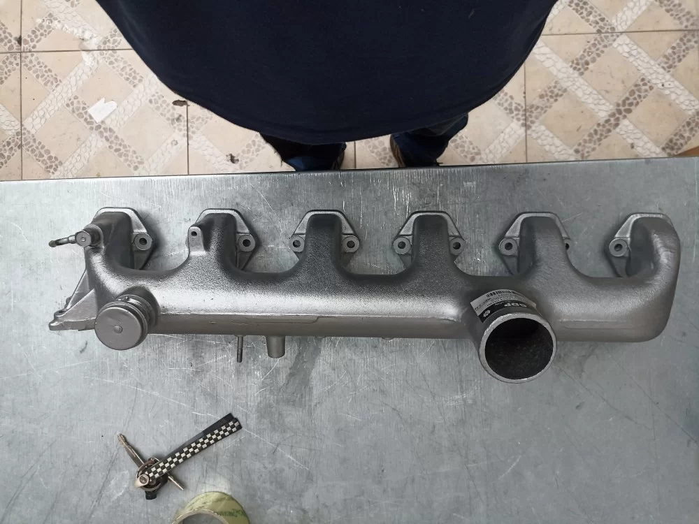 6D31/34 INTAKE MANIFOLD (BRAND NEW)