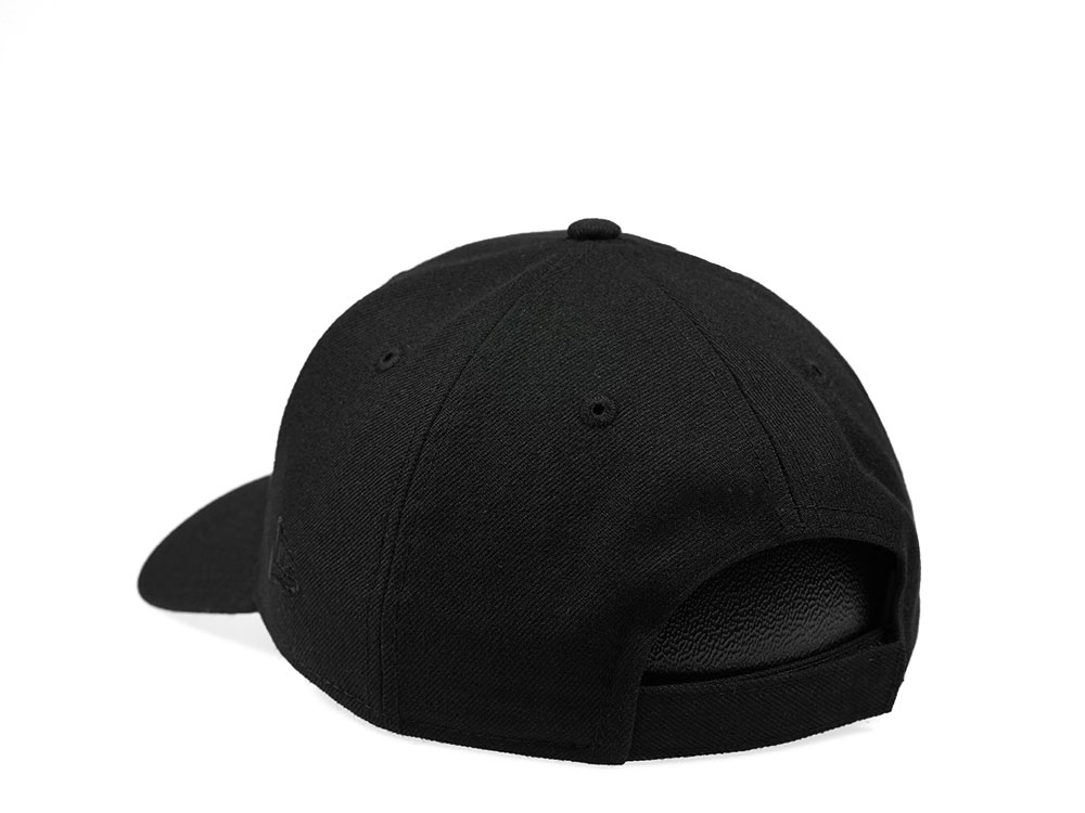 New Era Las Vegas Raiders All Black 9Forty Strapback Hat